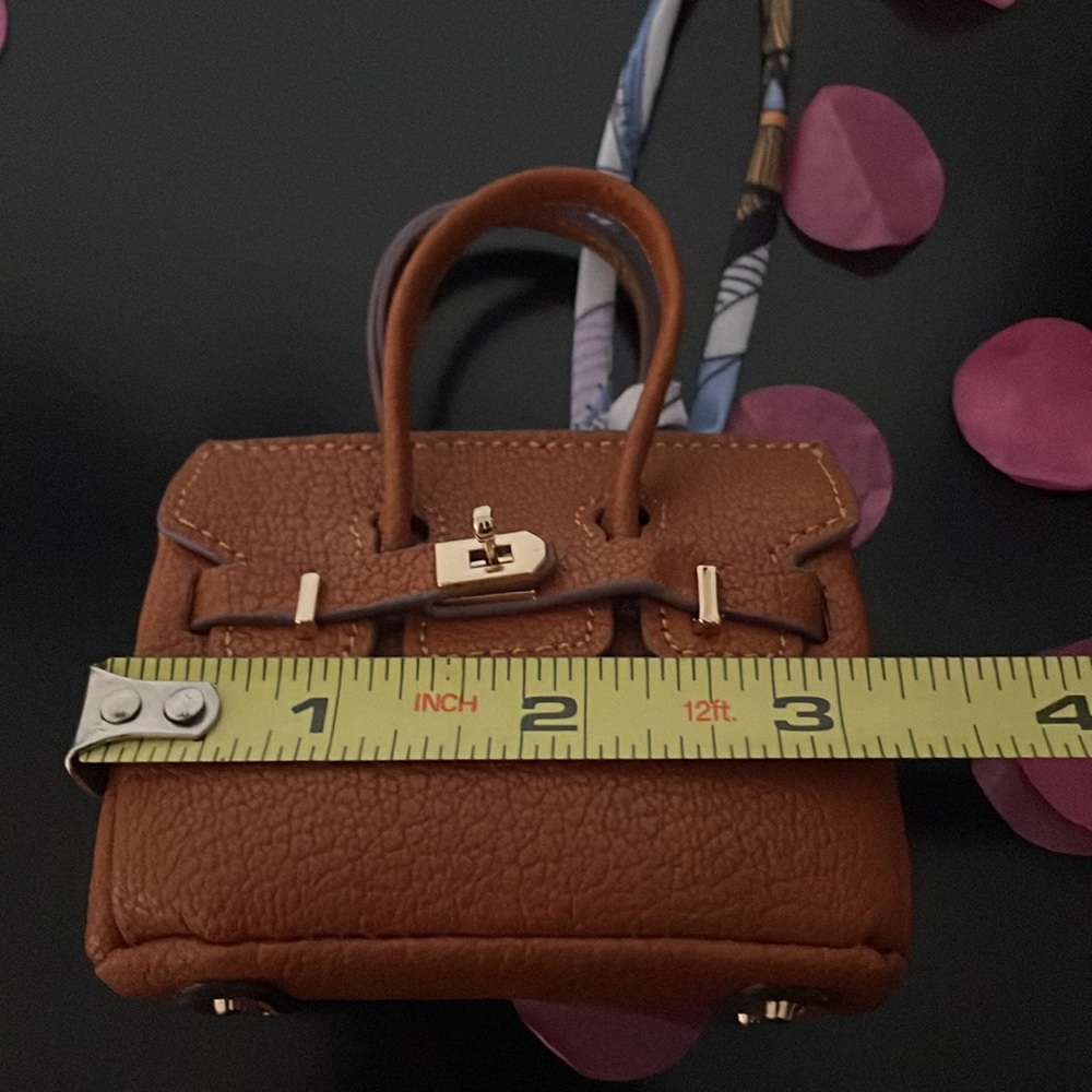 New Purse Charm, Air Pods Pro case - Picture 6 of 7